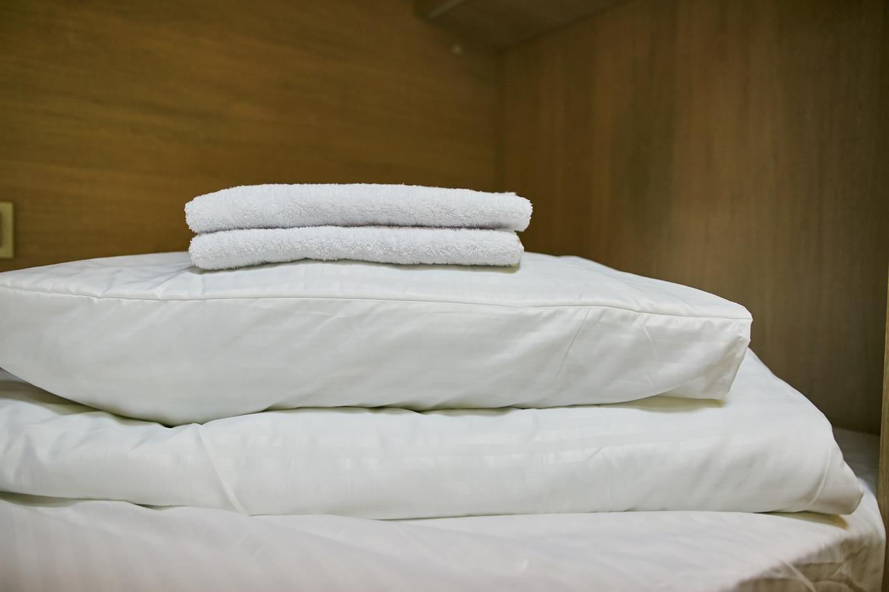 Hello Yellow Hostel Днепър Екстериор снимка