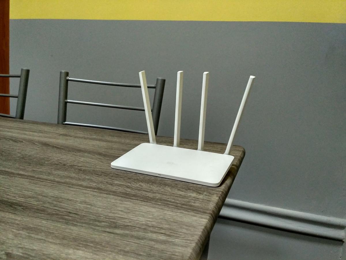 Hello Yellow Hostel Днепър Екстериор снимка